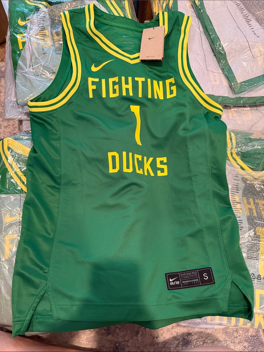 Multiple Sizes!! Nike Green and Yellow Fighting Ducks Basketball Jersey